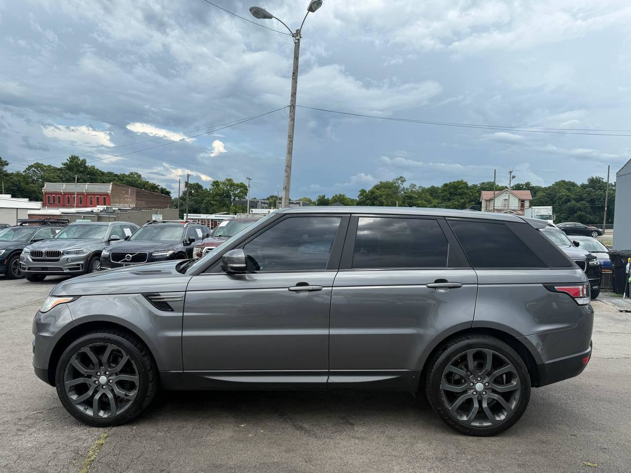 Used 2016 Land Rover Range Rover Sport SE AWD/4WD image 7