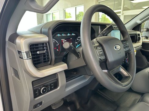 New 2026 Ford F250 XL w/ XL Chrome Package AWD/4WD image 20