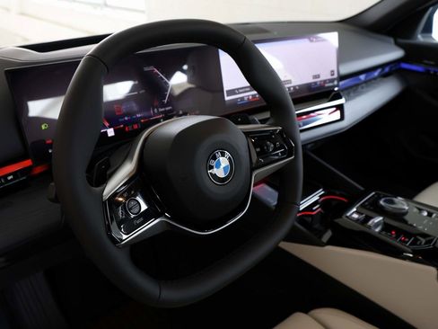 New 2026 BMW 530i w/ Premium Package image 17