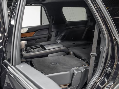 Used 2022 Lincoln Navigator Black Label image 49