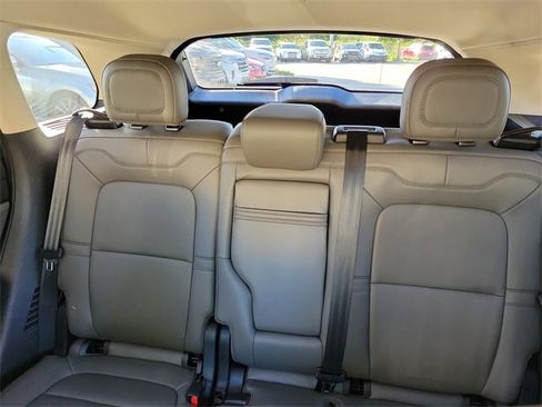 Certified 2024 Lincoln Corsair FWD image 11