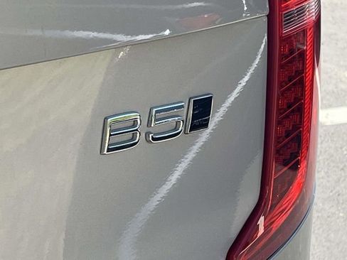 Used 2025 Volvo XC90 B5 Core image 12