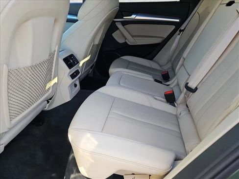 Certified 2025 Audi Q5 2.0T Premium Plus w/ Premium Plus Package image 19