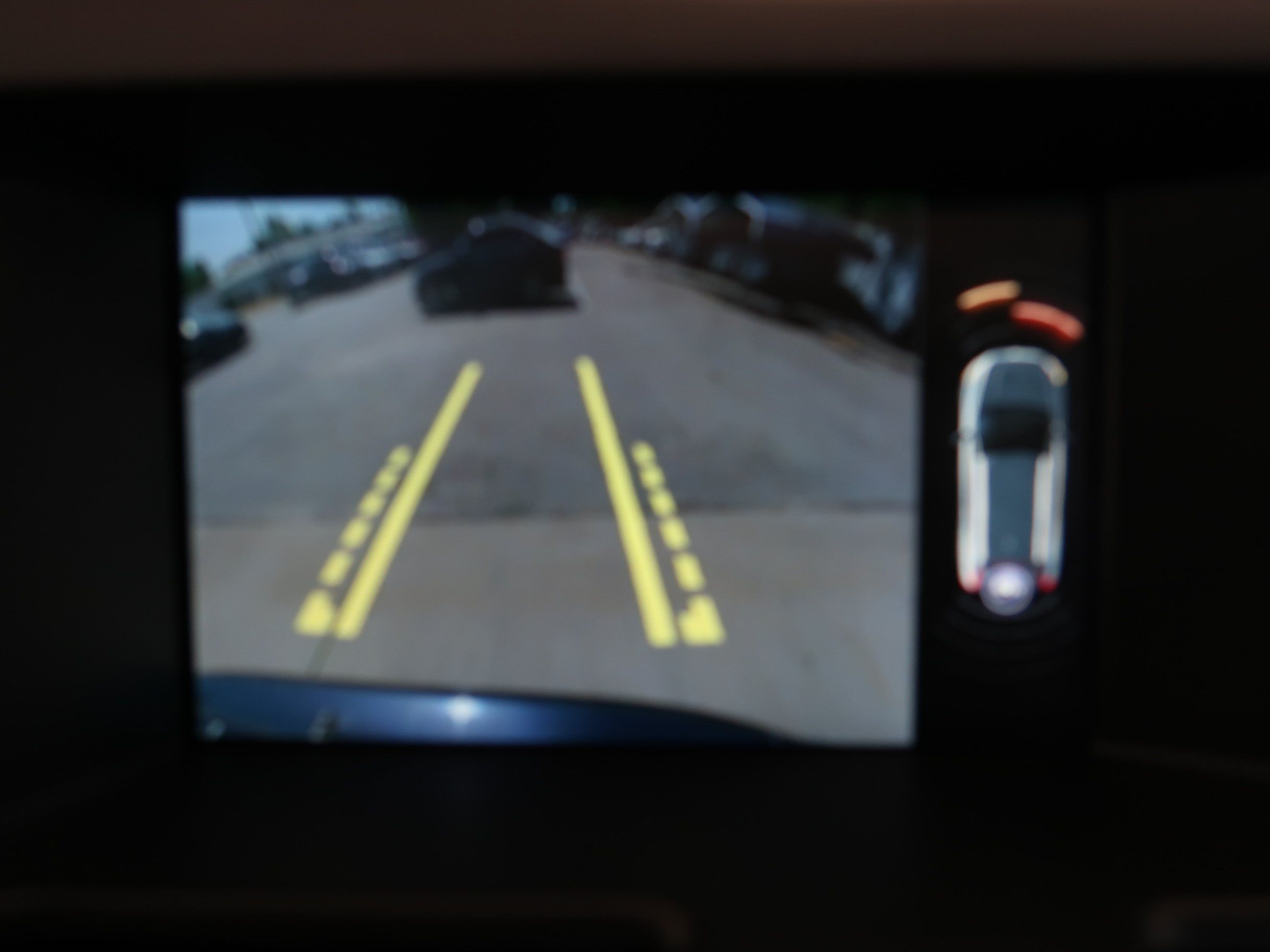 Used 2015 Volvo XC60 T5 Premier w/ Proximity Package FWD image 19