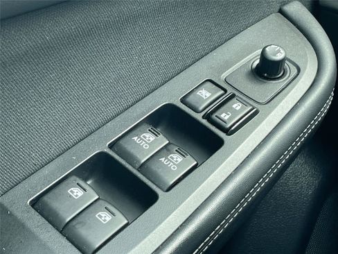Used 2019 Subaru Outback 2.5i Premium w/ Popular Package #2 AWD/4WD image 27