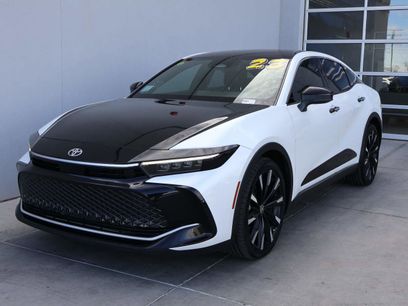 Used 2023 Toyota Crown Platinum