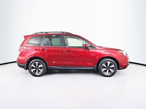 Used 2018 Subaru Forester 2.5i Limited AWD/4WD image 12