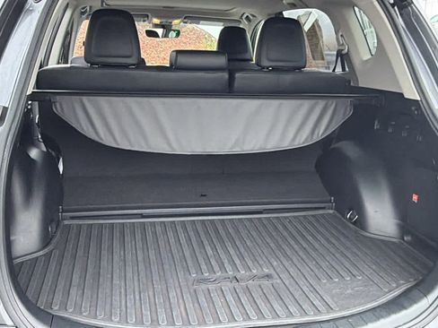 Used 2018 Toyota RAV4 Limited image 27