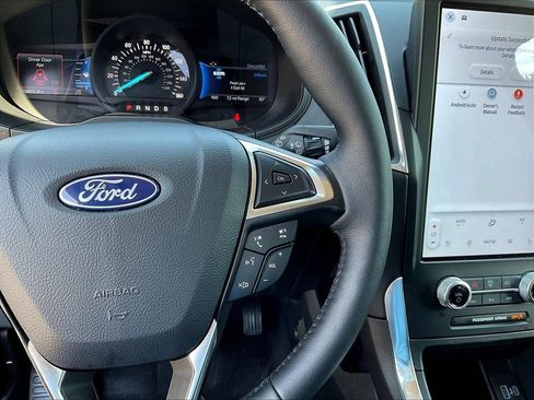 Used 2024 Ford Edge Titanium AWD/4WD image 14
