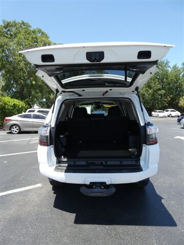 Used 2020 Toyota 4Runner SR5 AWD/4WD image 14