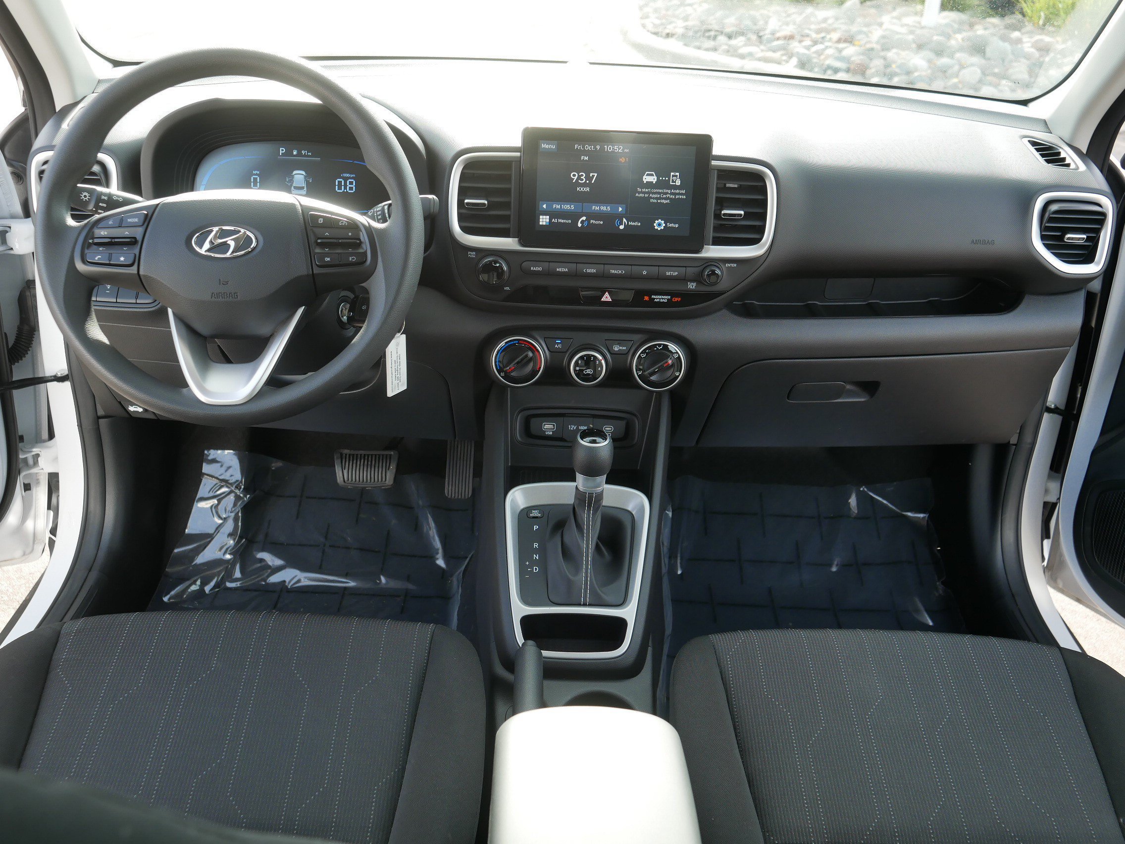 Used 2023 Hyundai Venue SE FWD image 21