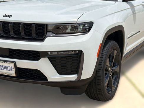 New 2026 Jeep Grand Cherokee L Limited w/ Limited Altitude Package AWD/4WD image 11