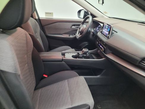 Used 2023 Nissan Rogue SV FWD image 21