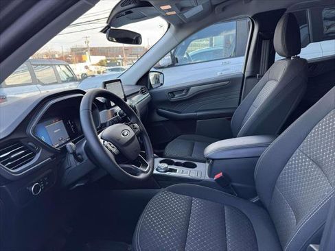 Used 2025 Ford Escape Active w/ Cold Weather Package image 12