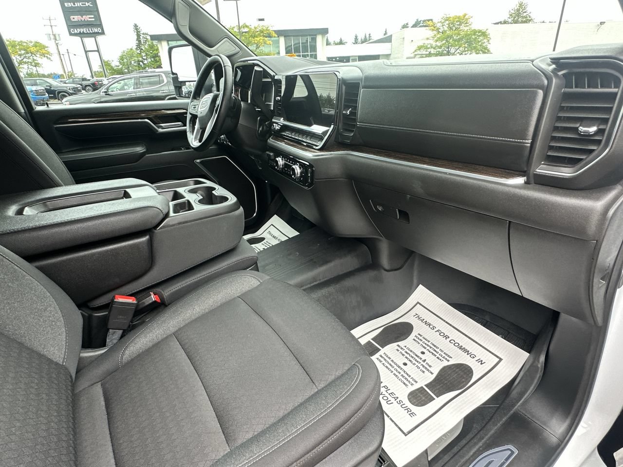 Used 2025 GMC Sierra 2500 SLE w/ SLE Value Package; AWD/4WD image 29
