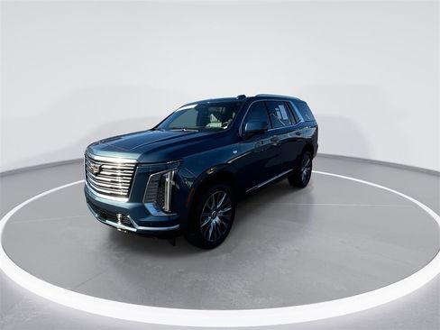 Used 2025 Cadillac Escalade Premium Luxury Platinum image 4