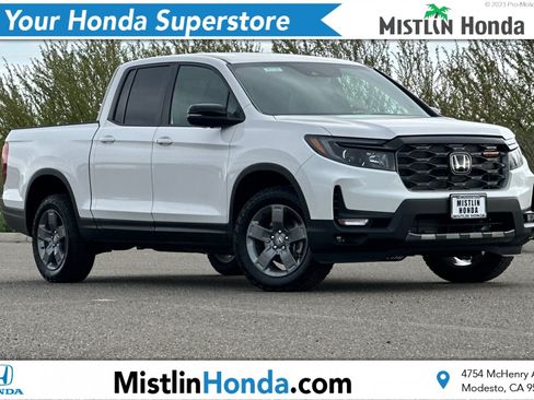 Certified 2025 Honda Ridgeline TrailSport image 1