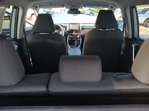 Used 2023 Toyota RAV4 XLE AWD/4WD image 30