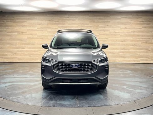 Used 2025 Ford Escape Active w/ Active Premium Tech Pack image 19