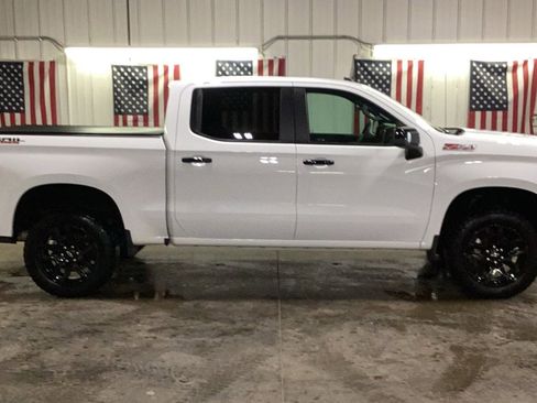 Used 2022 Chevrolet Silverado 1500 LT Trail Boss w/ Safety Package image 17