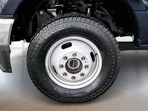 Used 2022 Ford F350 XL w/ Power Equipment Group image 28