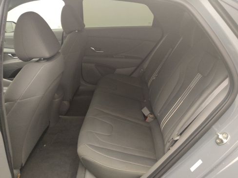 Used 2023 Hyundai Elantra SEL w/ Convenience Package FWD image 18