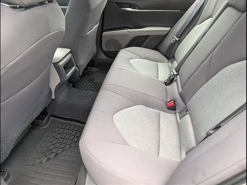 Used 2020 Toyota Camry LE FWD image 11