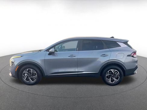Used 2025 Kia Sportage LX FWD image 9