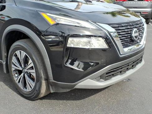 Certified 2023 Nissan Rogue SV image 12