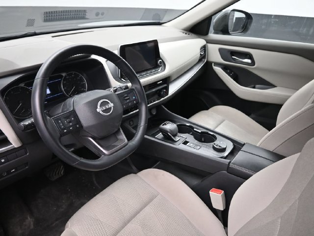 Used 2025 Nissan Rogue SV AWD/4WD image 21