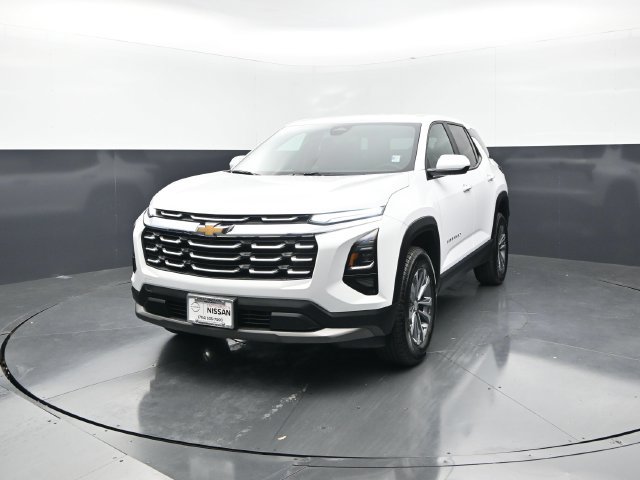 Used 2026 Chevrolet Equinox LT AWD/4WD image 4