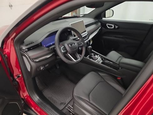 New 2026 Jeep Compass Trailhawk AWD/4WD image 13