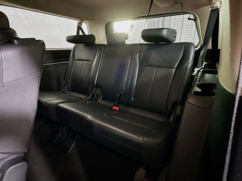 Used 2024 Ford Expedition Max XLT image 29