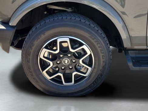 Used 2025 Ford Bronco Outer Banks AWD/4WD image 26