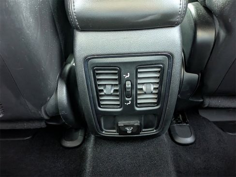 Used 2021 Jeep Grand Cherokee Laredo X image 14