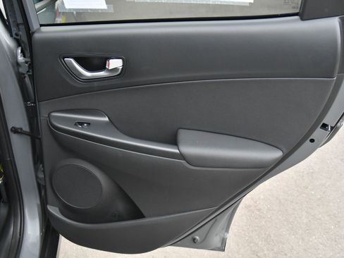 Used 2023 Hyundai Kona Limited image 42