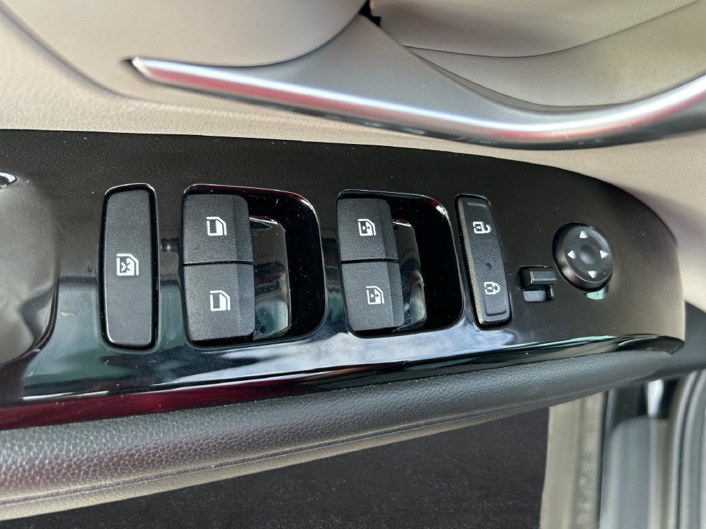 Used 2024 Hyundai Tucson Limited FWD image 14