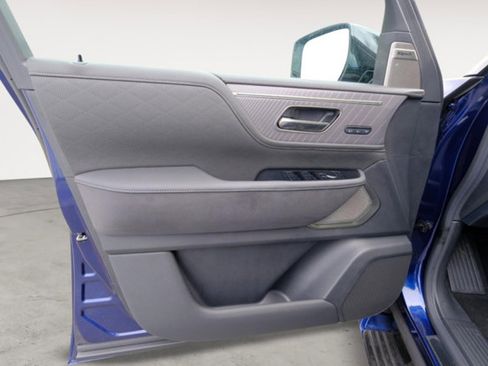 New 2025 INFINITI QX80 Autograph image 11