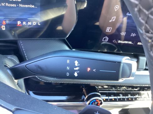 New 2026 Chevrolet Equinox LT w/ Convenience Package II image 19