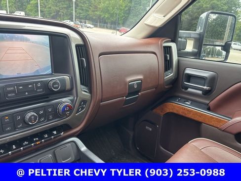Used 2018 Chevrolet Silverado 2500 High Country w/ Duramax Plus Package AWD/4WD image 20