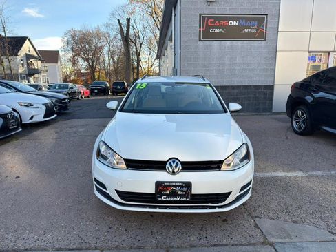 Used 2015 Volkswagen Golf S image 2