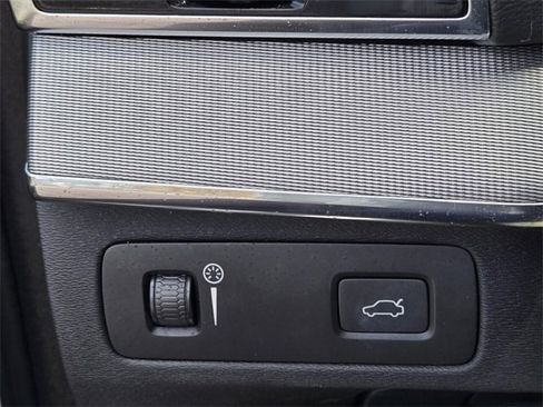 Used 2021 Volvo XC90 T6 R-Design w/ Climate Package image 26