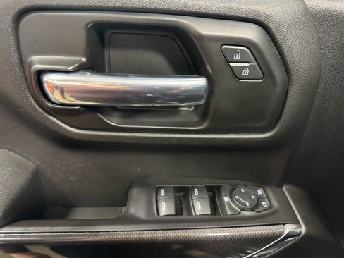 Used 2021 Chevrolet Silverado 1500 Custom Trail Boss w/ Realtree Special Edition image 17