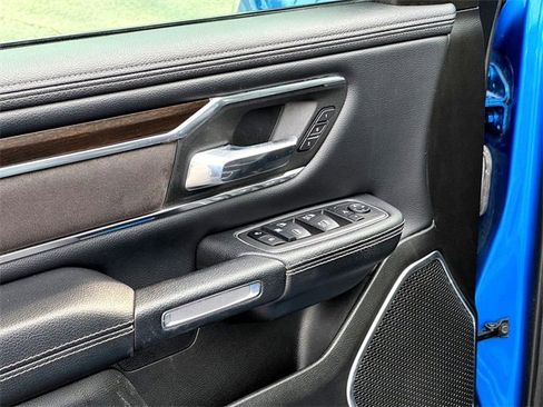 Used 2022 RAM 1500 Laramie w/ Laramie Southwest Edition image 12