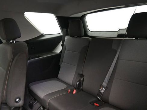 Used 2020 Chevrolet Traverse LT FWD image 20