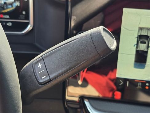 New 2025 GMC Sierra 3500 Denali w/ Denali Reserve Package image 34