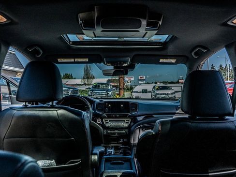 Used 2022 Honda Pilot Black Edition image 39
