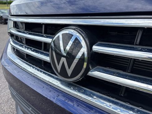 Used 2023 Volkswagen Tiguan SE FWD image 10