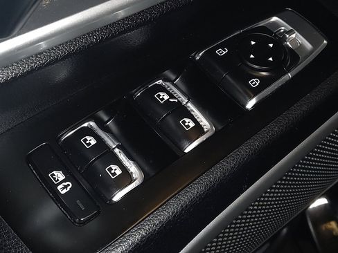Used 2021 Kia Telluride LX FWD image 27
