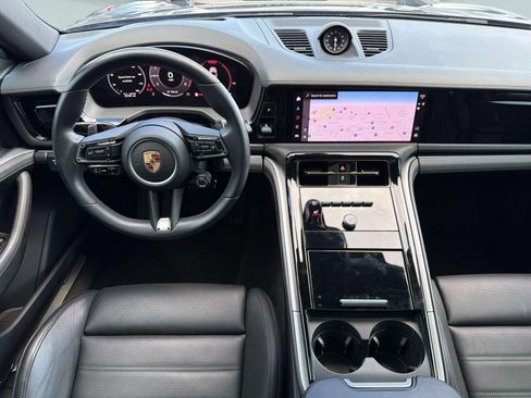 Certified 2024 Porsche Panamera RWD image 28
